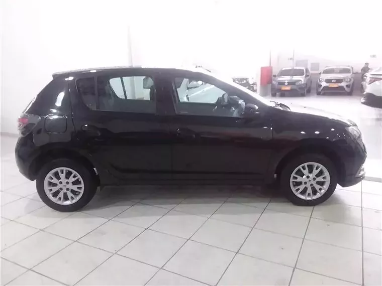 Renault Sandero Preto 10