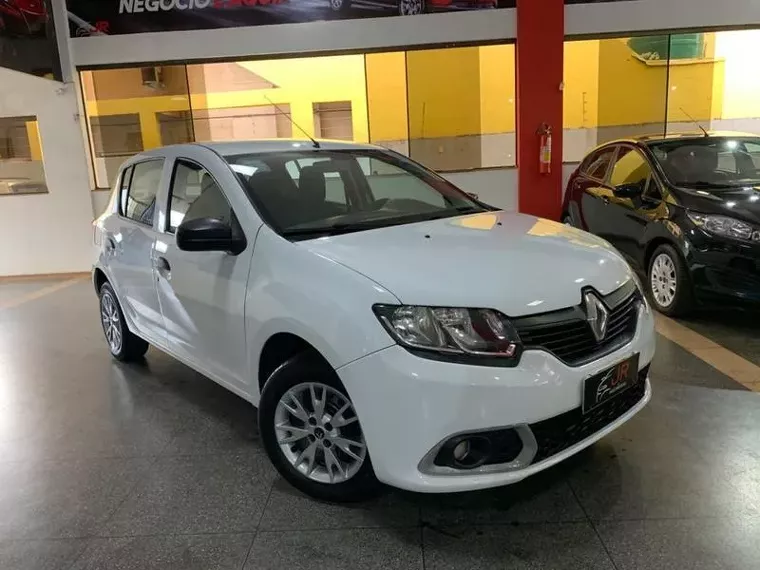 Renault Sandero Branco 33