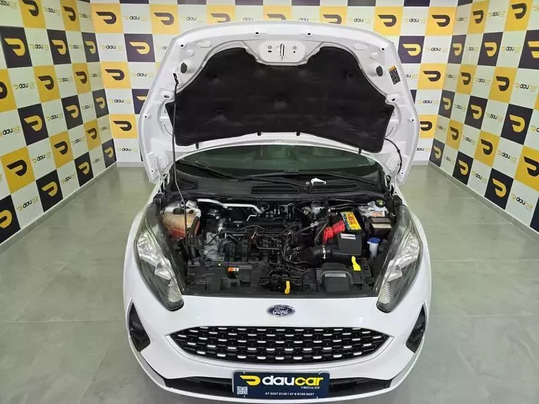 Ford Fiesta Branco 14