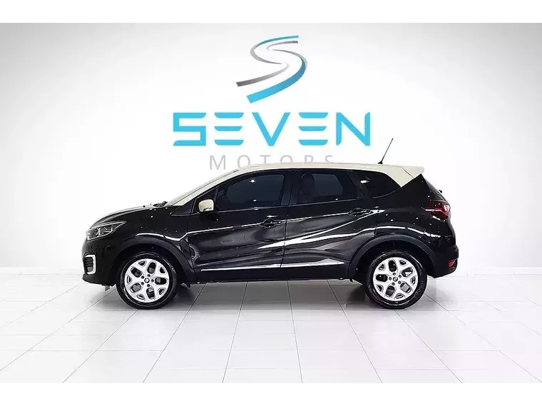 Renault Captur Preto 17