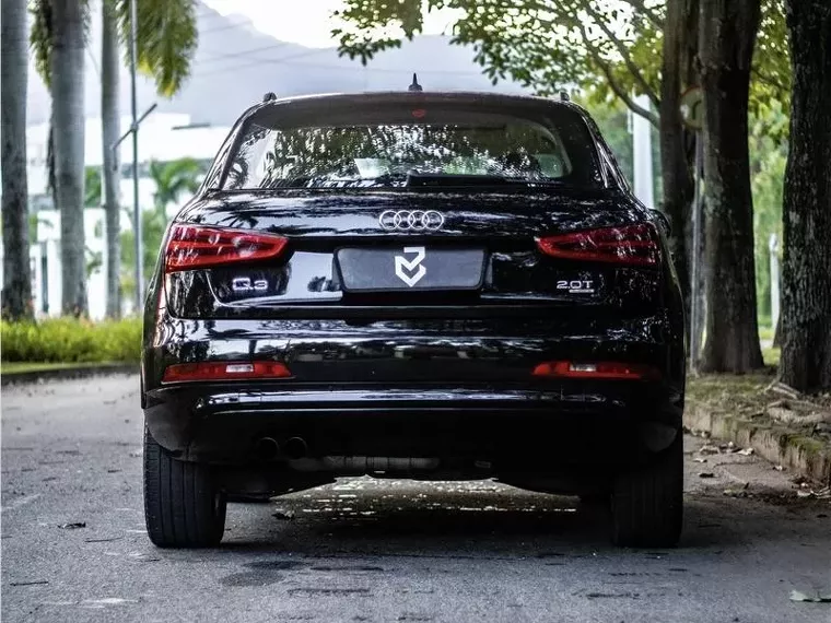 Audi Q3 Preto 12