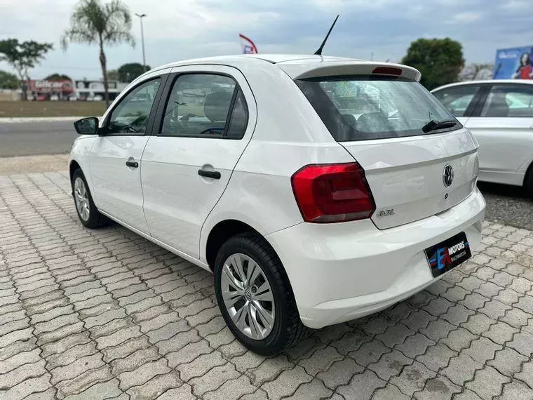 Volkswagen Gol Branco 10