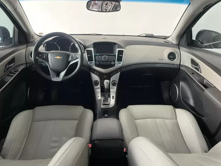 Chevrolet Cruze Preto 3