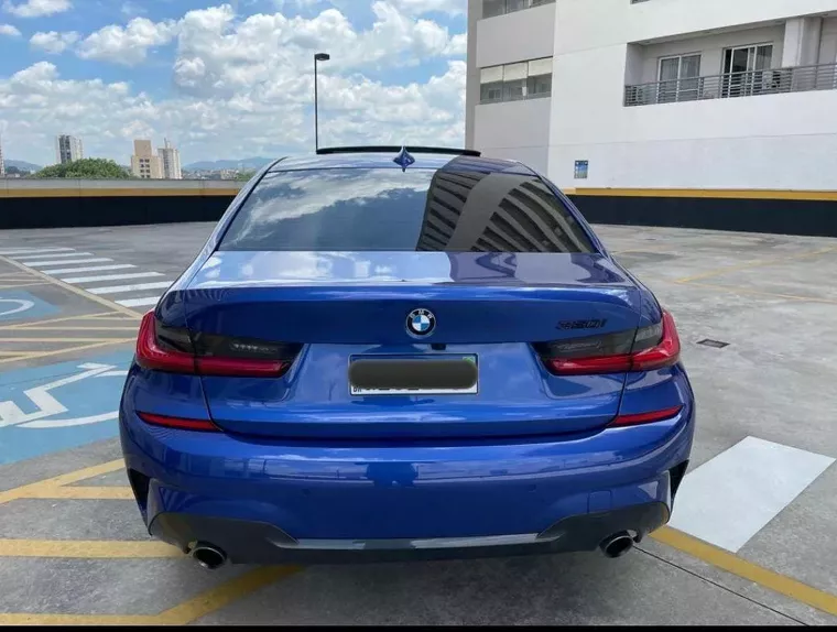 BMW 320i Azul 11