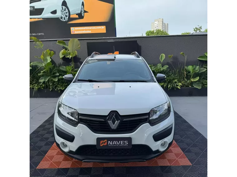 Renault Sandero Branco 3