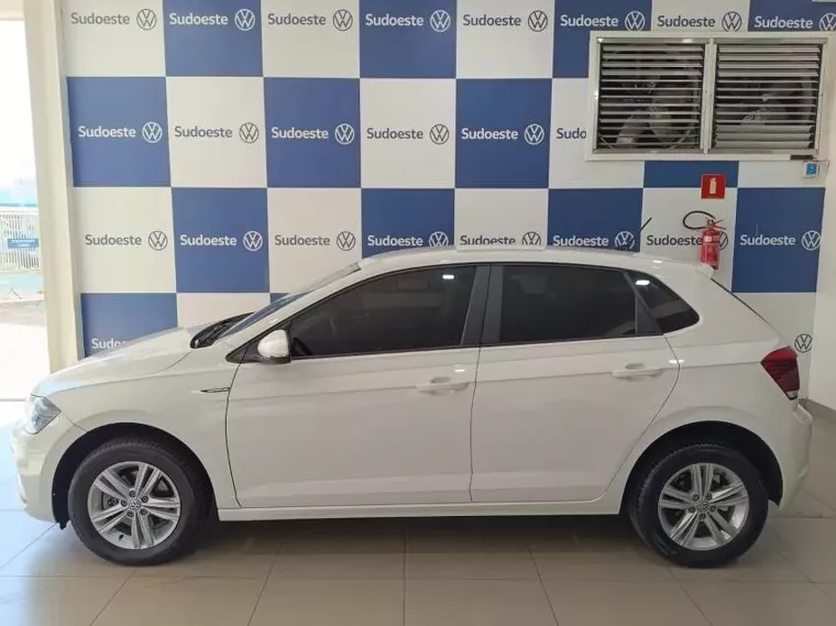 Volkswagen Polo Hatch Branco 4