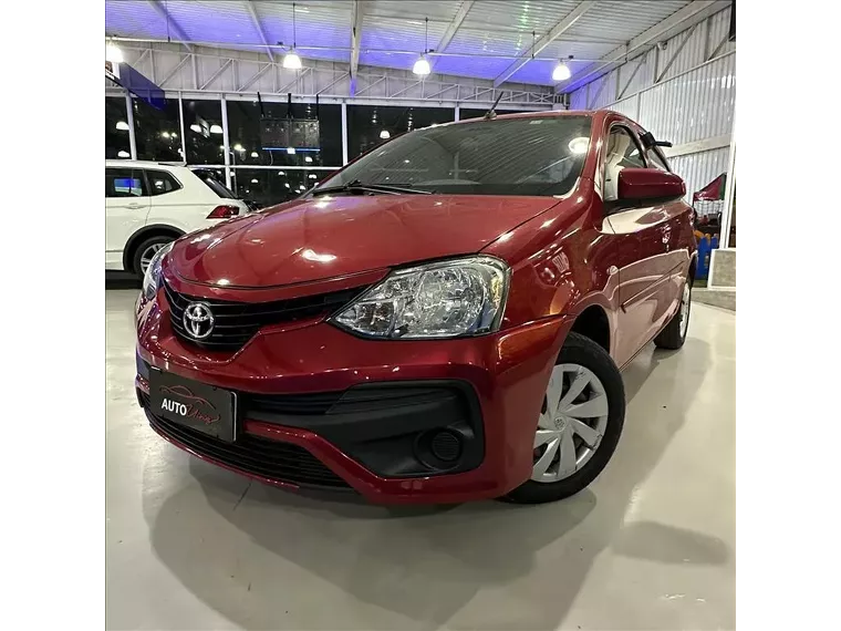 Toyota Etios Vermelho 1