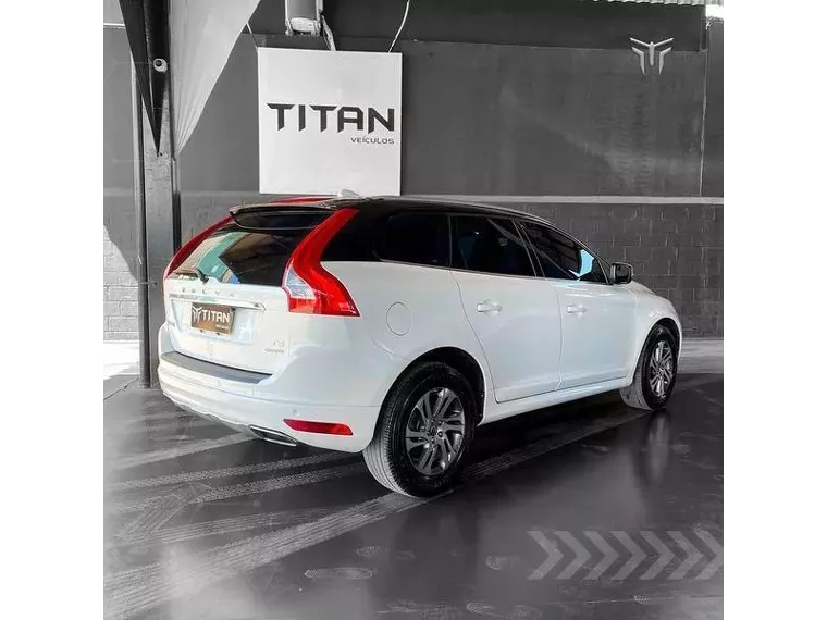 Volvo XC60 Branco 10