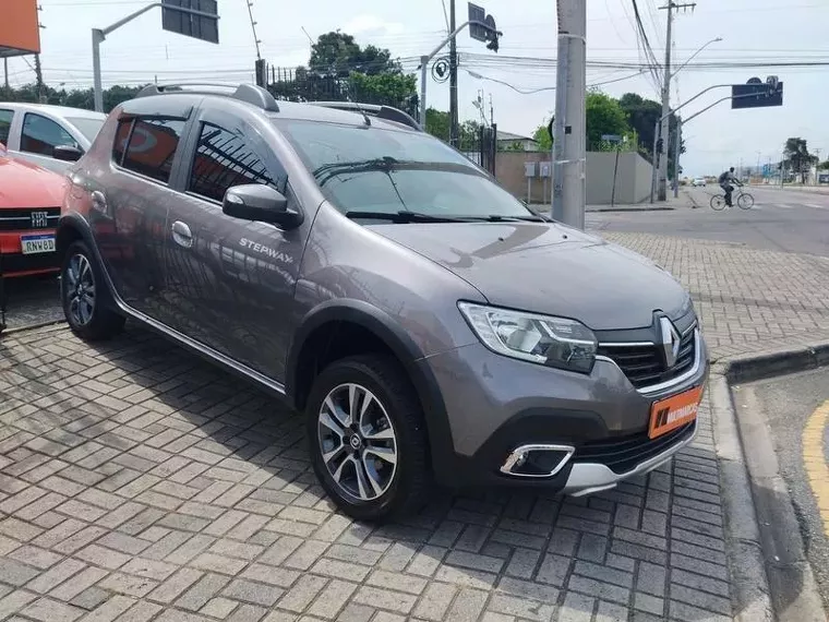 Renault Sandero Cinza 6