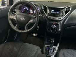 Hyundai HB20X