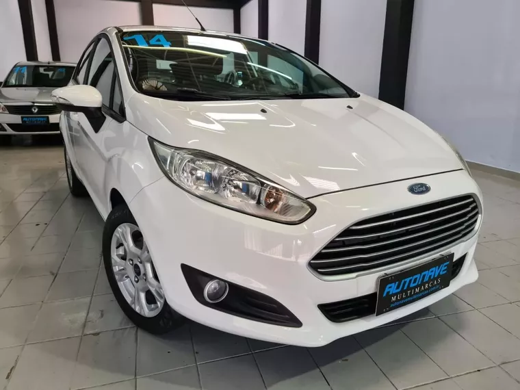 Ford Fiesta Branco 3