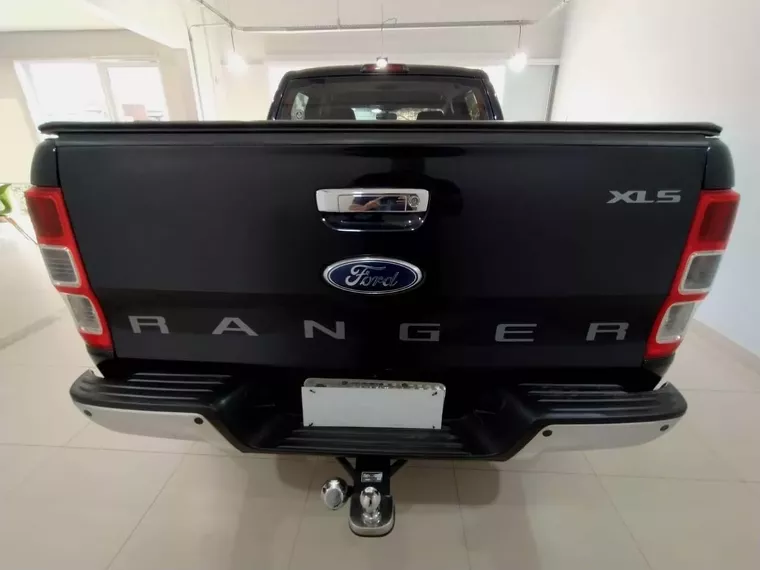 Ford Ranger Preto 16