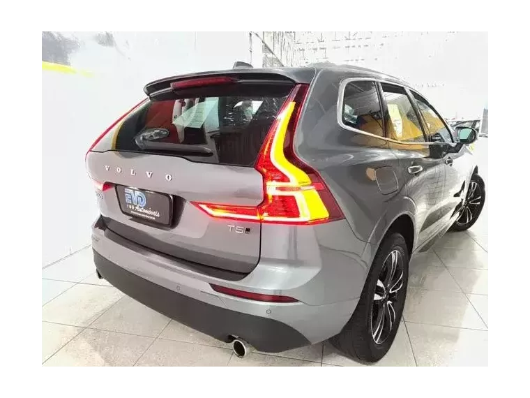 Volvo XC60 Cinza 7