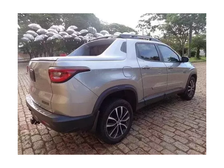 Fiat Toro Cinza 3