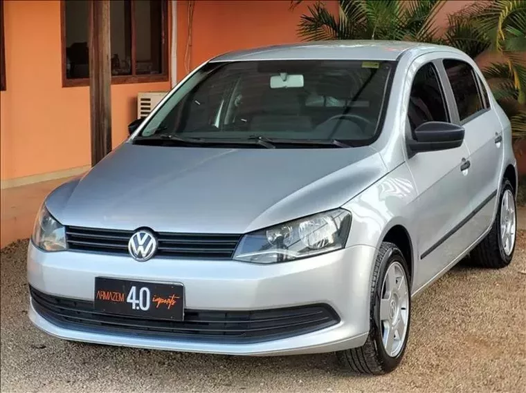 Volkswagen Gol Prata 5