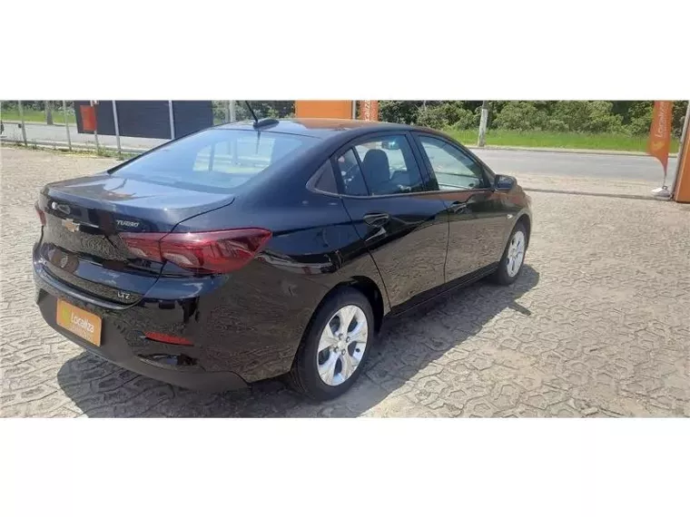 Chevrolet Onix Preto 2