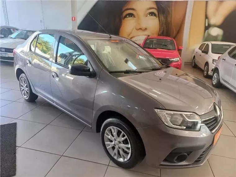 Renault Logan Cinza 5