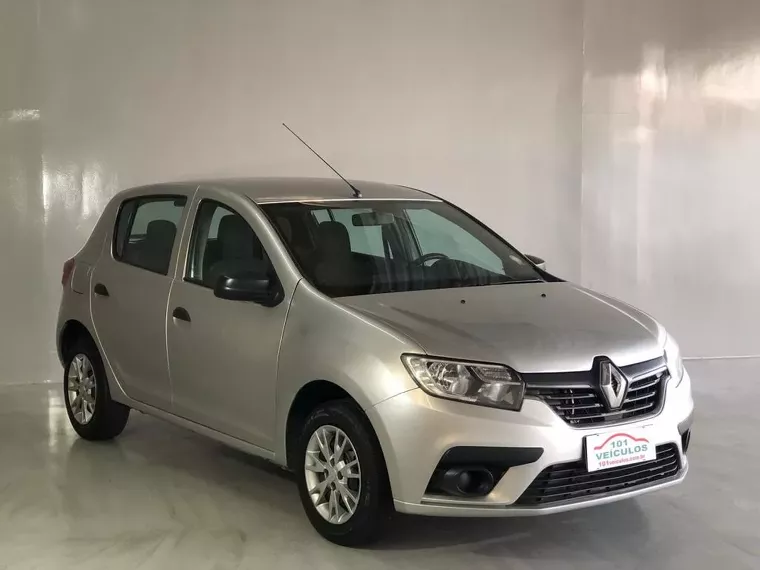 Renault Sandero Prata 11