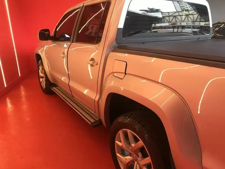 Volkswagen Amarok Prata 1