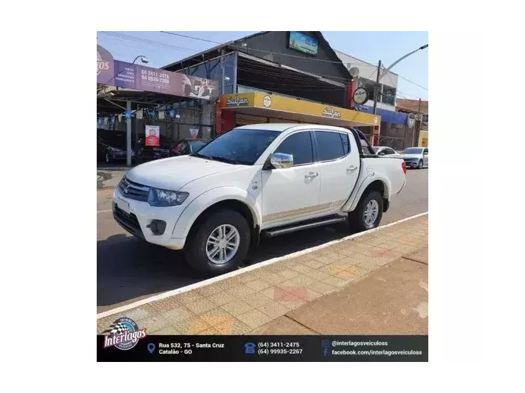 Mitsubishi L200 Triton Branco 2