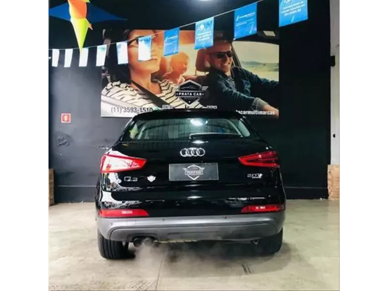 Audi Q3 Preto 14