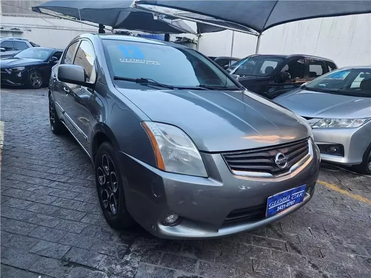 Nissan Sentra Cinza 7