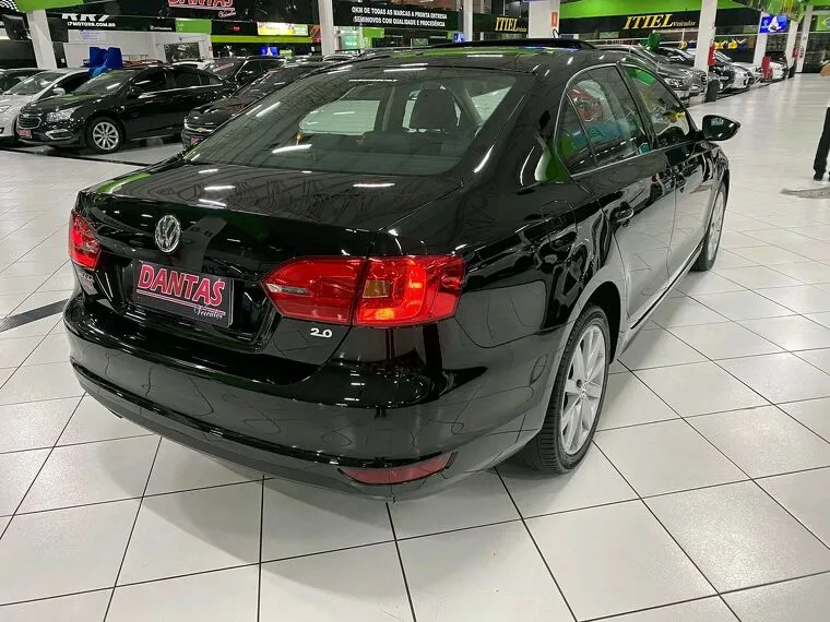 Volkswagen Jetta Preto 7