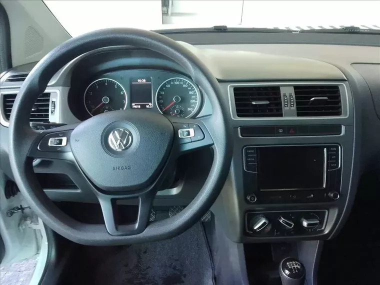 Volkswagen Fox Branco 1