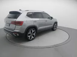 Volkswagen Taos