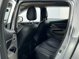 Mitsubishi L200 Triton