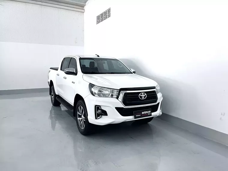 Toyota Hilux Branco 7