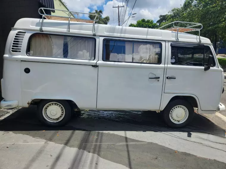 Volkswagen Kombi Branco 15