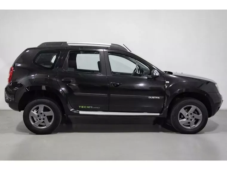 Renault Duster Preto 14