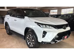 Toyota Hilux SW4
