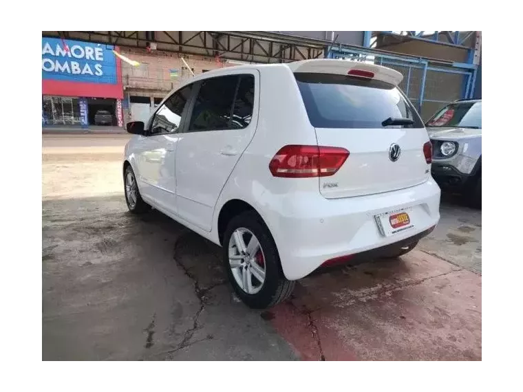 Volkswagen Fox Branco 3