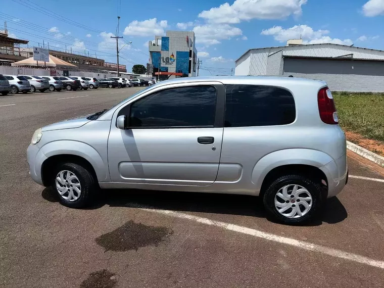 Fiat Uno Prata 12