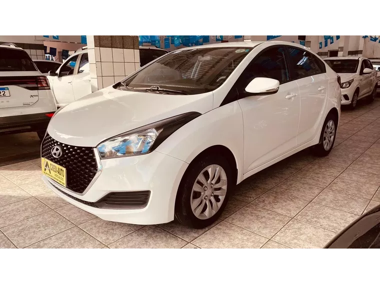 Hyundai HB20S Branco 2