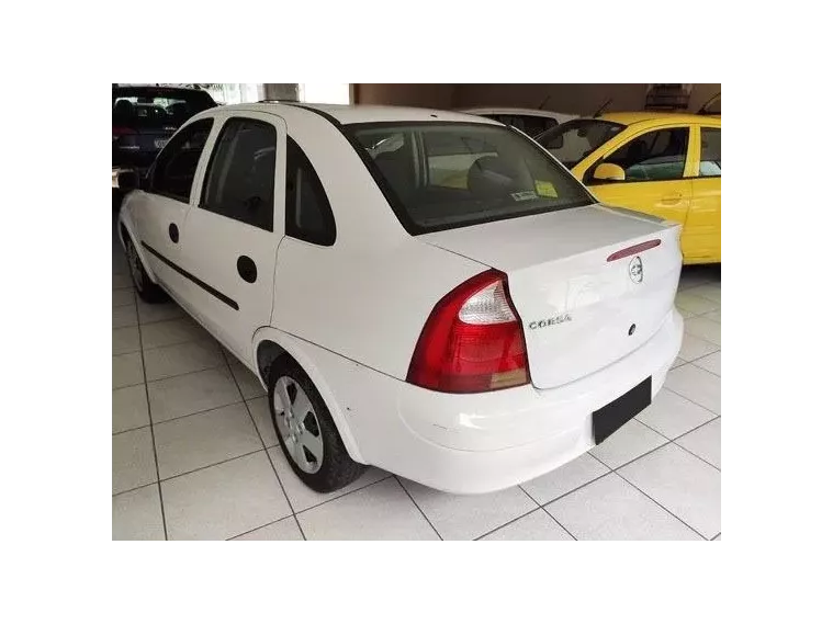 Chevrolet Corsa Branco 3