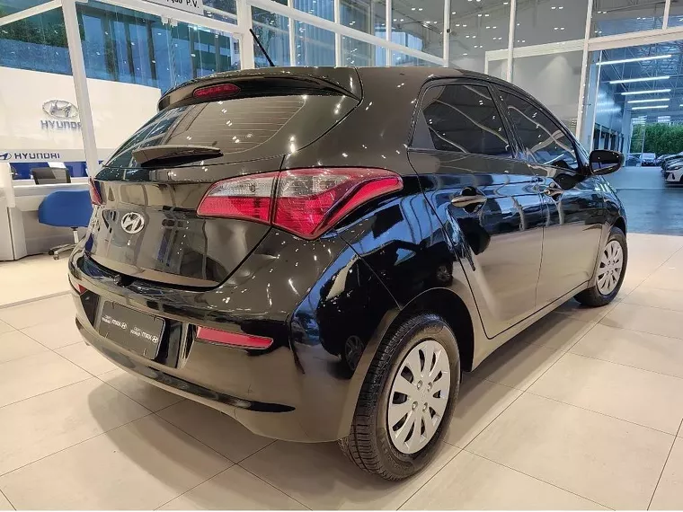 Hyundai HB20 Preto 12