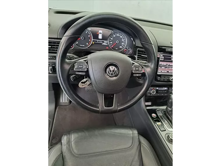 Volkswagen Touareg Preto 9