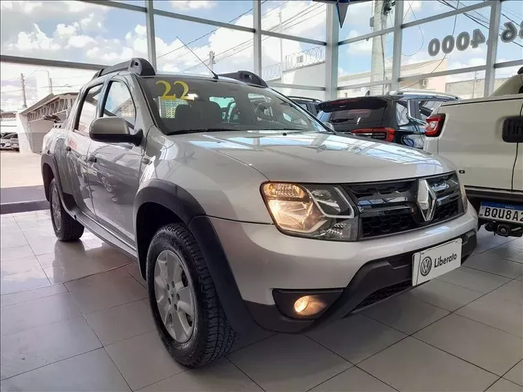 Renault Duster Oroch Prata 1