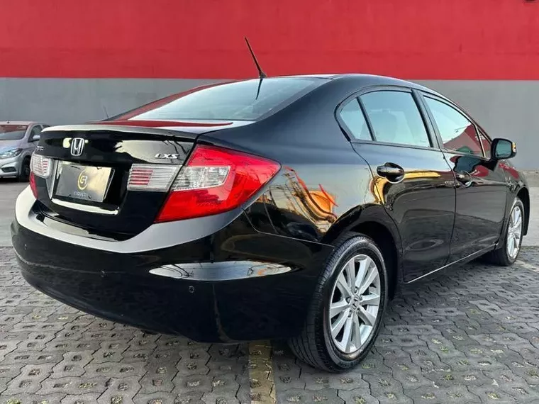 Honda Civic Preto 6