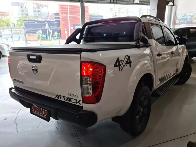 Nissan Frontier Branco 1