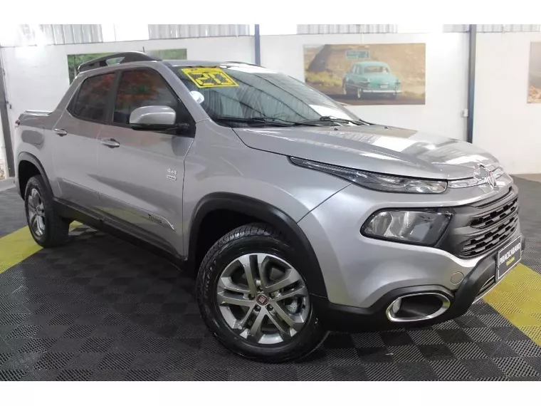 Fiat Toro Prata 17