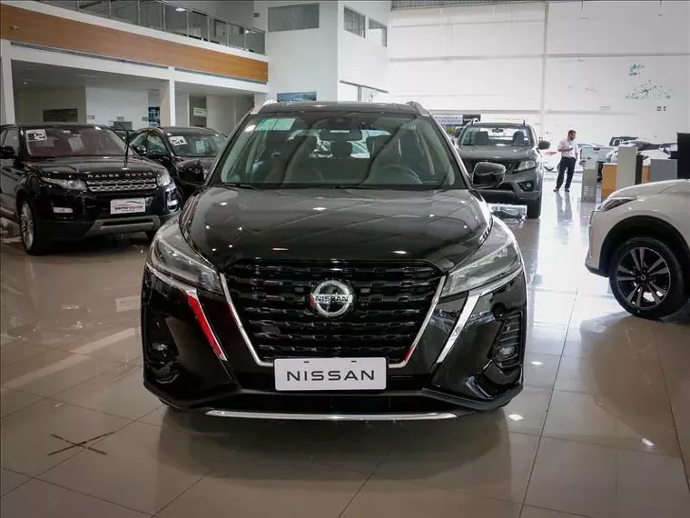 Nissan Kicks Preto 1