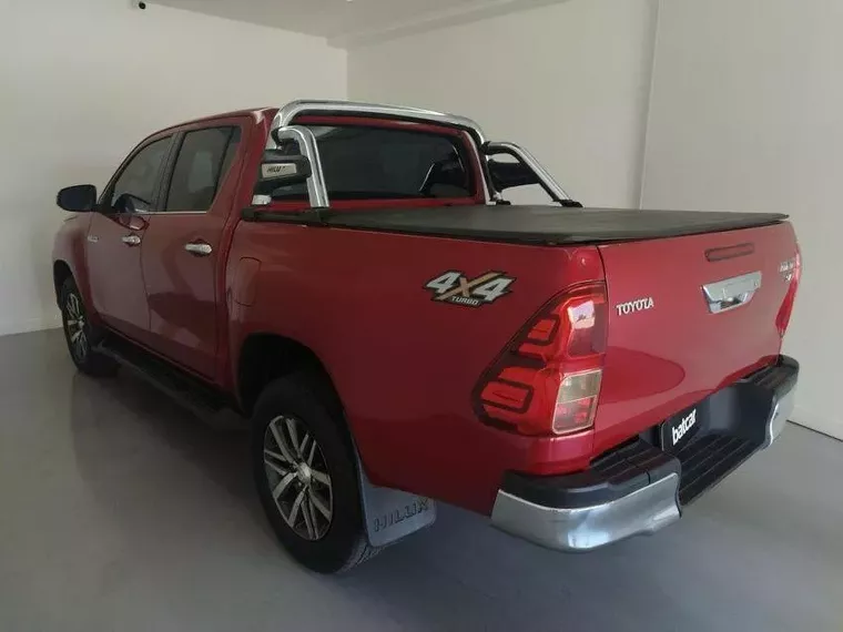 Toyota Hilux Vermelho 14