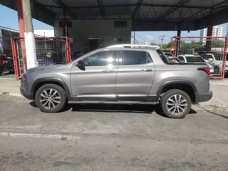 Fiat Toro Cinza 11