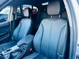 BMW 320i