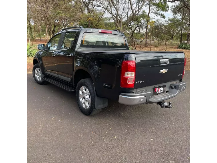 Chevrolet S10 Preto 5