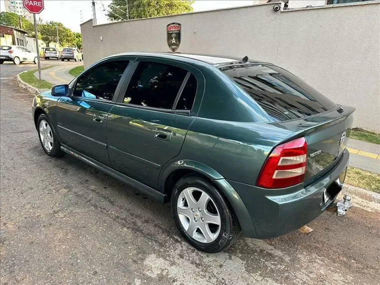 Chevrolet Astra Verde 5